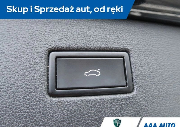 Volkswagen Tiguan cena 100000 przebieg: 115494, rok produkcji 2016 z Frombork małe 106